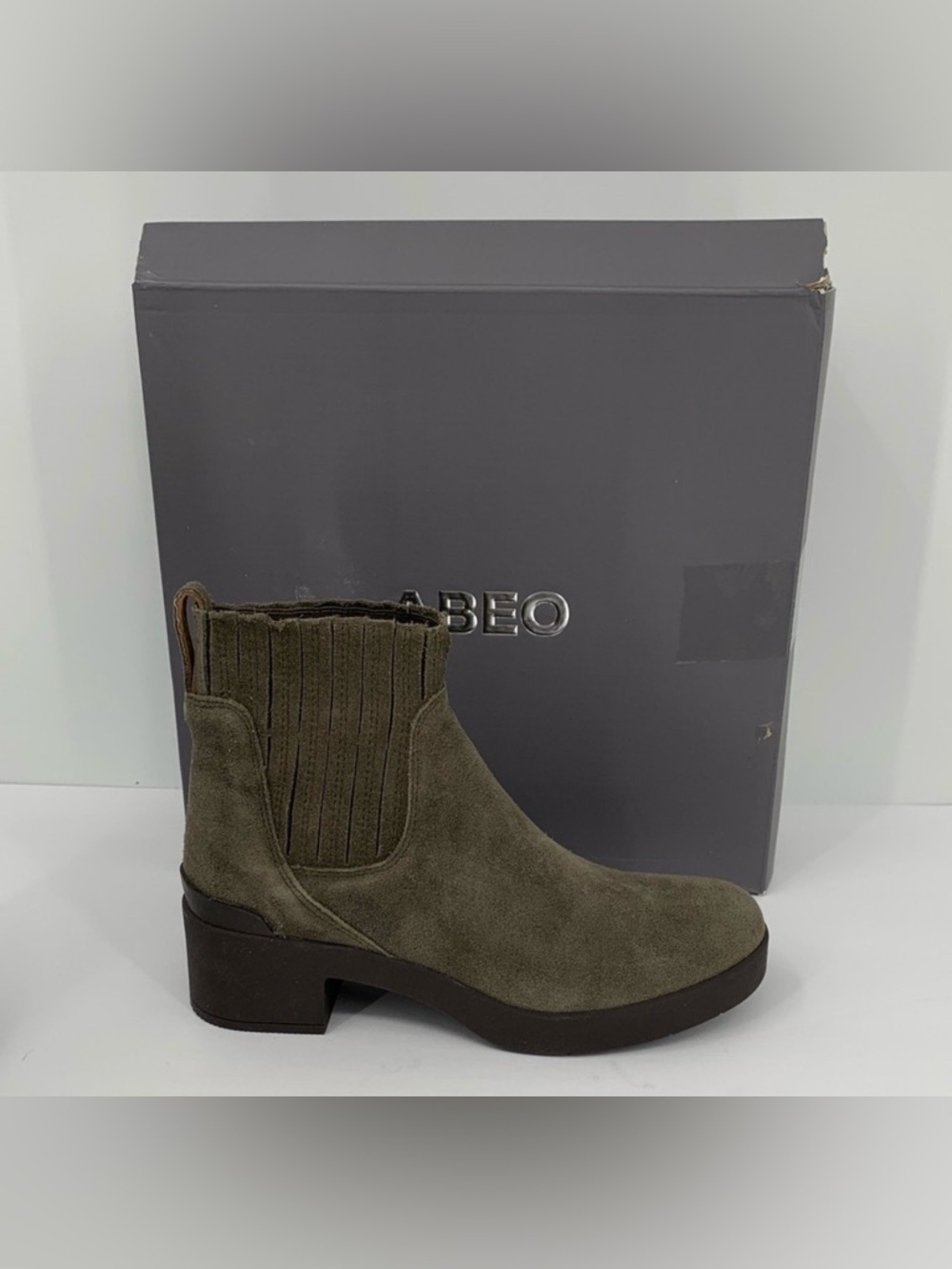 ABEO Capital Chelsea ankle boots suede leather olive green chunky new 8